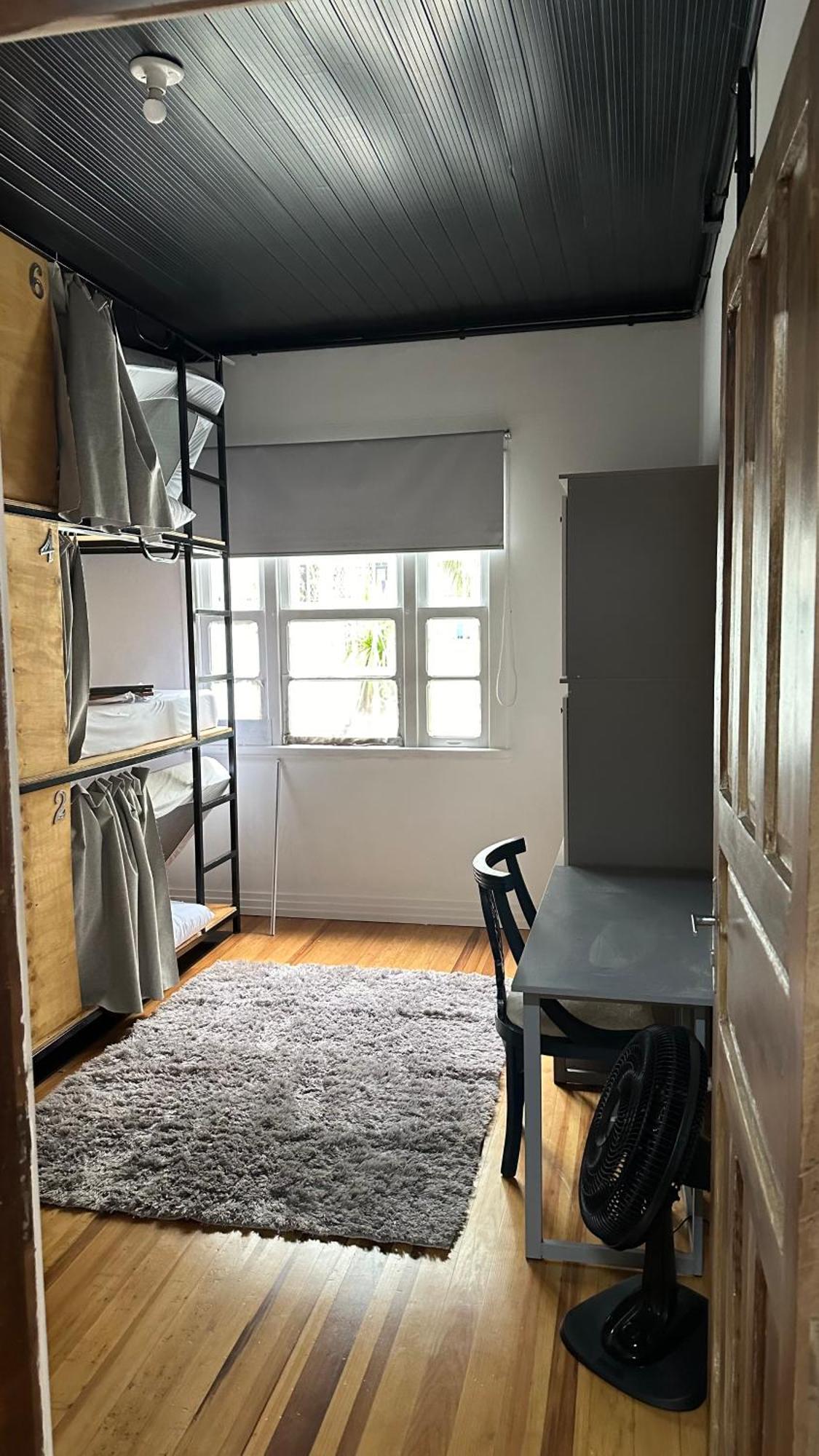 Hostel Hug Brasil Куритиба Экстерьер фото